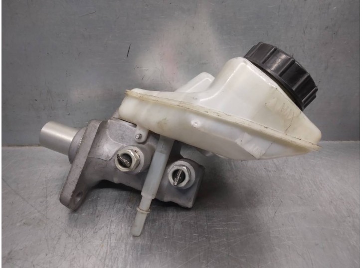 Recambio de bomba freno para land rover evoque 2.2 td4 cat referencia OEM IAM 03350885561 03350885571 FOMOCO