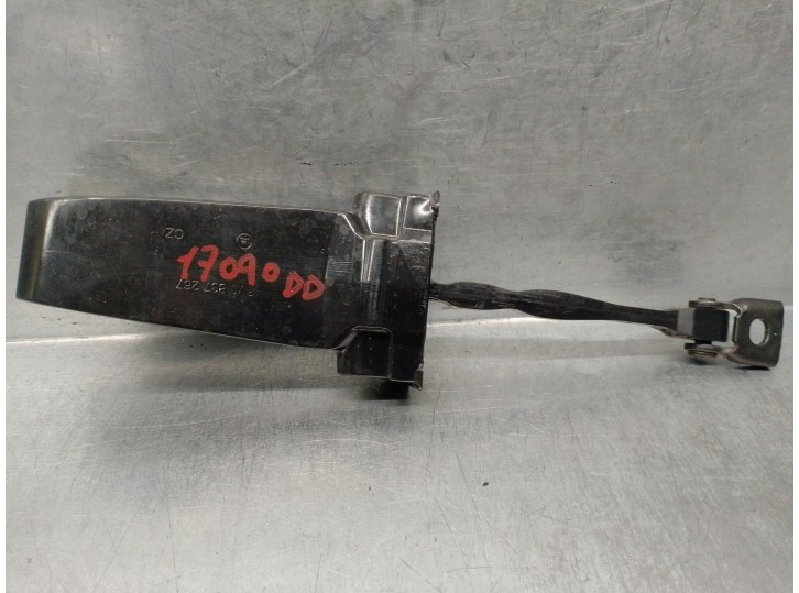 Recambio de retenedor puerta para skoda superb (3v3) 2.0 tdi referencia OEM IAM 3V0837267  