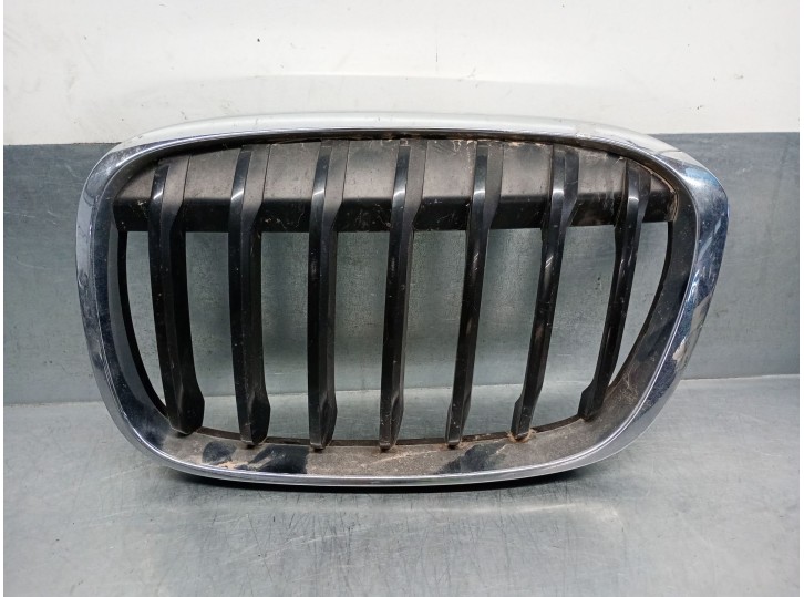 Recambio de rejilla delantera para bmw x1 (f48) sdrive 18 d referencia OEM IAM 7354823 51137354823 