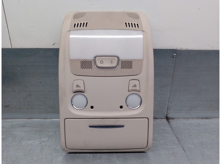 Recambio de luz interior para audi a4 ber. (b8) 2.0 16v tdi referencia OEM IAM 8T0947135B 