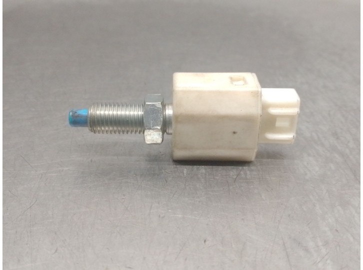 Recambio de interruptor para toyota rav 4 iv (_a4_) 2.5 hybrid (ava42_) referencia OEM IAM 8434019025  