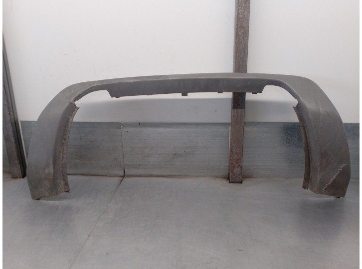 Recambio de molduras delanteras para land rover evoque 2.2 td4 cat referencia OEM IAM BJ3217979A BJ3217979A 