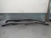 Replacement front right wiper arm for Ford Kuga (CBV) 2.0 TDCi CAT OEM IAM reference 1722102 1722098 