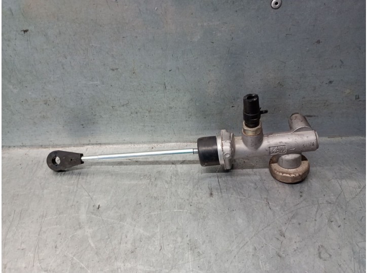 Recambio de bomba embrague para chevrolet captiva (c100, c140) 2.0 d 4wd referencia OEM IAM 96625628 96625628 