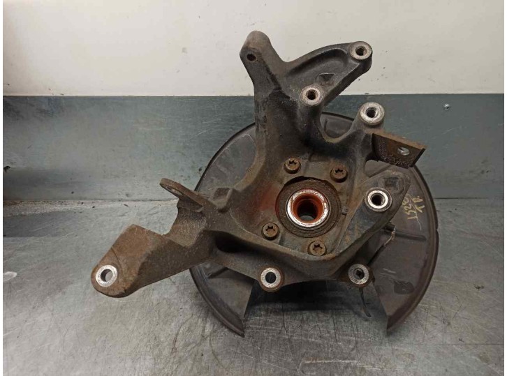 Recambio de mangueta trasera derecha para ford kuga (cbv) 2.0 tdci cat referencia OEM IAM 8V415A970AB 