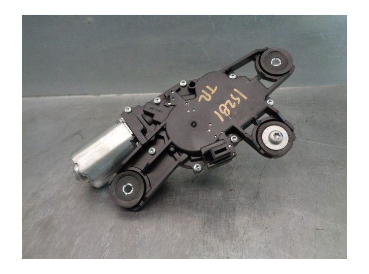Replacement rear wiper motor for Ford Kuga (CBV) 2.0 TDCi CAT OEM IAM reference 8V4117K441AB 