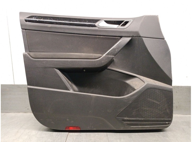 Recambio de guarnecido puerta delantera izquierda para volkswagen touran (5t1) 1.4 tsi referencia OEM IAM 5TB867011 5TB867011A 
