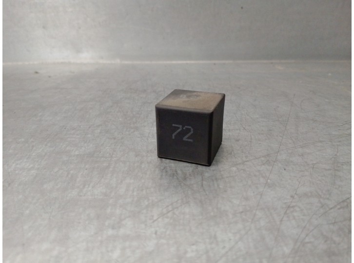 Replacement relay for Seat Ibiza (6K) OEM IAM reference 191955529 RELAY 72 
