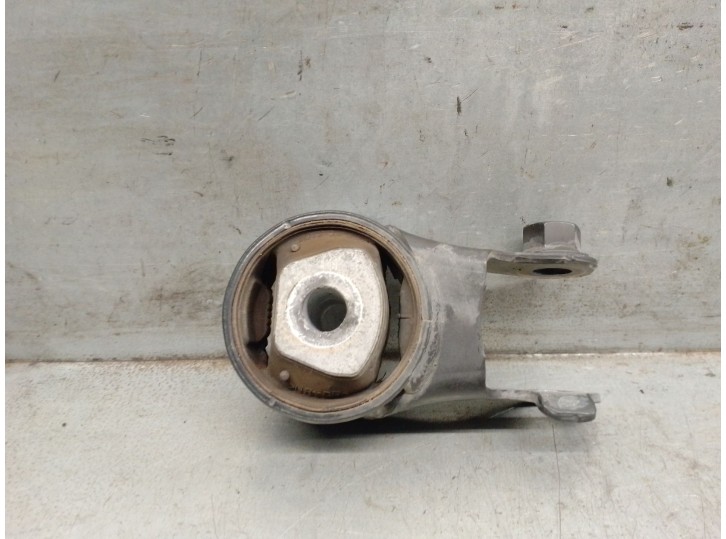 Recambio de soporte motor para toyota yaris (_p13_) 1.5 hybrid (nhp130_) referencia OEM IAM 123630M120 123630M120 