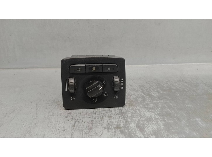 Recambio de mando luces salpicadero para volvo s40 berlina 2.0 diesel cat referencia OEM IAM 30739300  