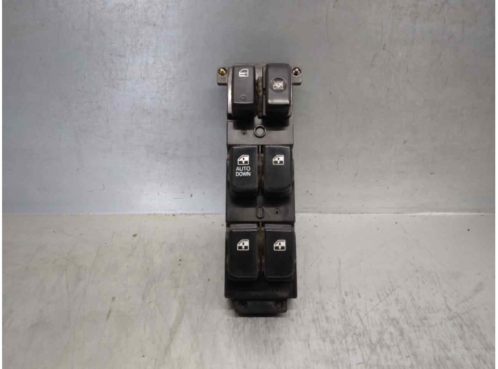 Recambio de mando elevalunas delantero izquierdo para hyundai santa fe (bm) 2.2 crdi cat referencia OEM IAM 935702B700 