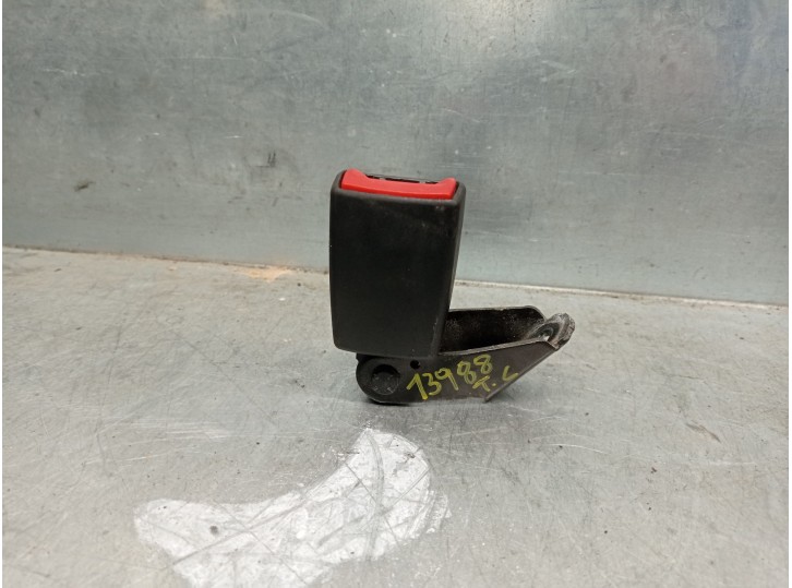 Recambio de enganche cinturon para bmw serie 5 touring (e39) 2.9 referencia OEM IAM 8178520 TRW 