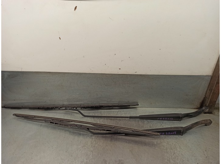 Recambio de brazo limpia delantero derecho para peugeot 307 (s1) 2.0 hdi cat referencia OEM IAM 9653276380  