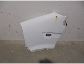 Recambio de aleta delantera izquierda para renault mascott 3.0 diesel referencia OEM IAM 7751475533 BLANCA 