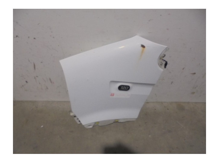 Recambio de aleta delantera izquierda para renault mascott 3.0 diesel referencia OEM IAM 7751475533 BLANCA 