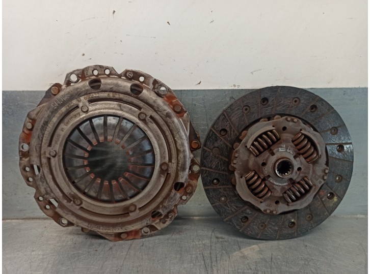 Recambio de kit embrague para opel vectra b berlina 1.8 16v referencia OEM IAM 5666017 3082297510 SACHS