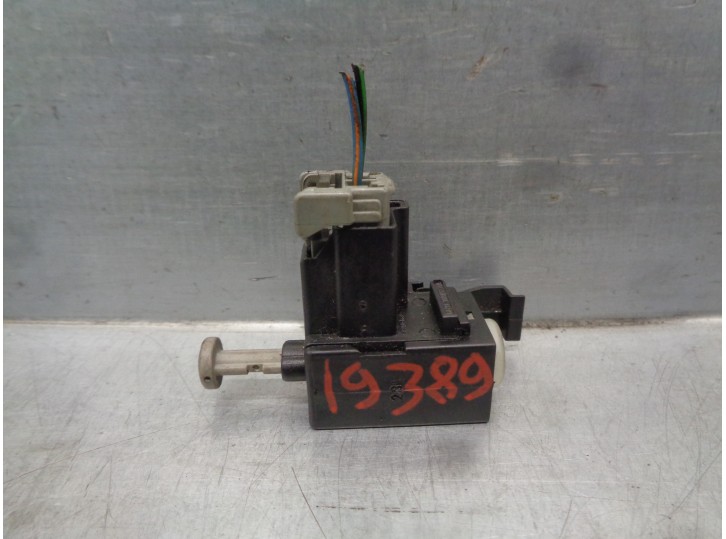 Recambio de interruptor para land rover evoque 2.2 td4 cat referencia OEM IAM 6G9T11A152AA  