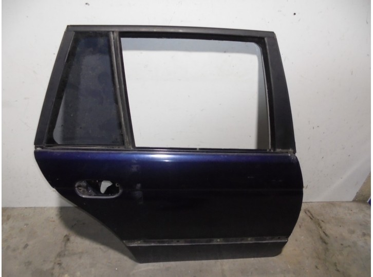 Recambio de puerta trasera derecha para bmw serie 5 touring (e39) 2.9 referencia OEM IAM 41527158502 AZUL 5 PUERTAS