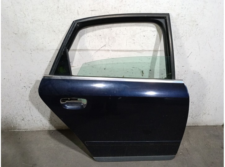 Recambio de puerta trasera derecha para audi a4 berlina (8e) 1.9 tdi referencia OEM IAM 8E0833052 8E0833052 