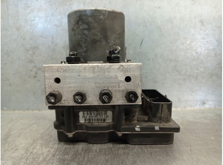Replacement ABS unit for Audi A4 B7 (8EC) 2.5 TDI OEM IAM reference 8E0910517AK 8E0614517BA 0265234336