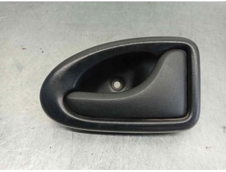 Recambio de maneta interior delantera derecha para renault mascott 3.0 diesel referencia OEM IAM 7700830079  