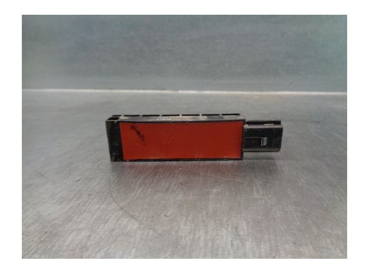 Recambio de antena para volkswagen scirocco (138) r-line bmt referencia OEM IAM 5Q0962131 