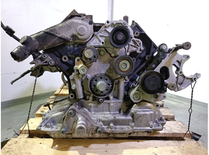 Recambio de bloque para audi a4 b7 (8ec) 2.5 tdi referencia OEM IAM BDG 059100103TX 068904