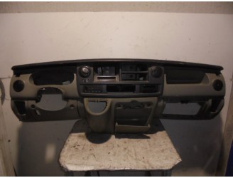 Recambio de salpicadero para renault mascott 3.0 diesel referencia OEM IAM 8200188560 NEGRO Y GRIS 