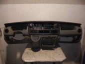 Recambio de salpicadero para renault mascott 3.0 diesel referencia OEM IAM 8200188560 NEGRO Y GRIS 