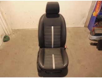 Recambio de asiento delantero derecho para ford kuga (cbv) 2.0 tdci cat referencia OEM IAM 1737284 CUERO NEGRO Y TELA GRIS 5 PUE