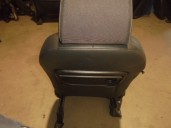 Recambio de asiento delantero derecho para ford kuga (cbv) 2.0 tdci cat referencia OEM IAM 1737284 CUERO NEGRO Y TELA GRIS 5 PUE