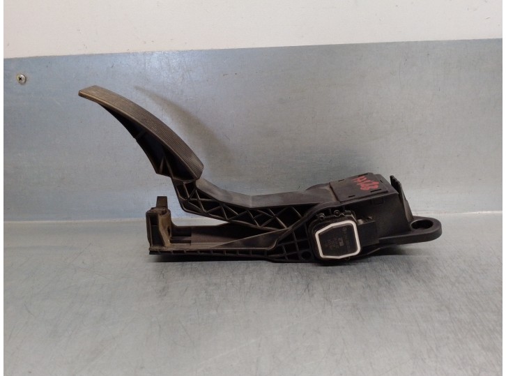 Recambio de potenciometro pedal para mercedes-benz clase gl (x164) 4.7 v8 referencia OEM IAM A1643000004  