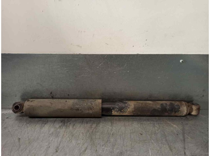 Replacement front right shock absorber for Renault Mascott 3.0 diesel OEM IAM reference 5010557379 