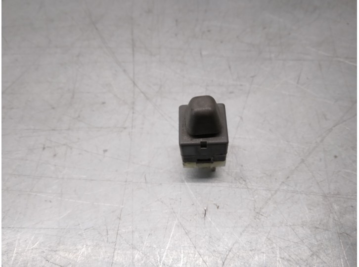 Recambio de mando retrovisor para volvo s40 berlina td referencia OEM IAM 30613565 MANDO IZQUIERDO 