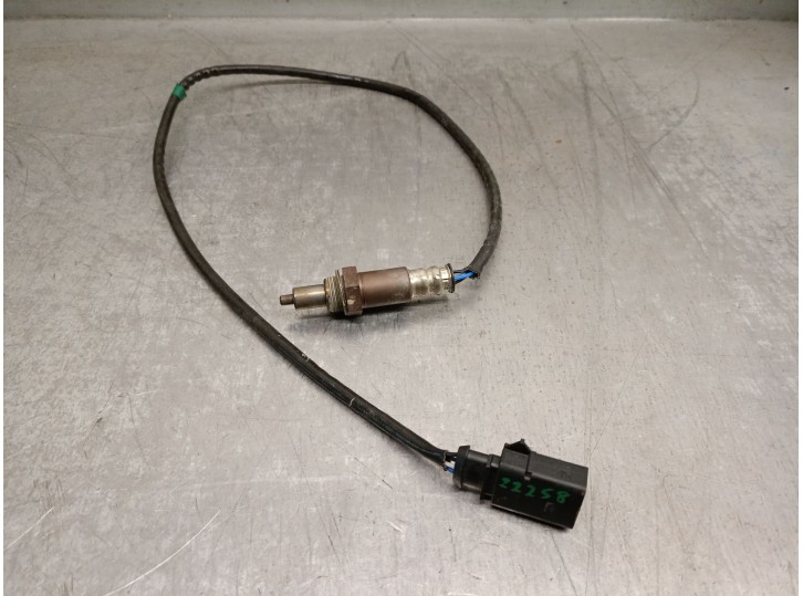 Replacement lambda sensor for Volkswagen Taigo (CS1) 1.0 TSI OEM IAM reference 04E906262GG 04E906262GG 15006F06 DENSO