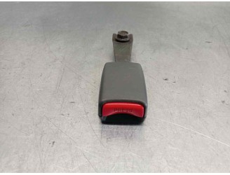 Recambio de enganche cinturon para mitsubishi space wagon (n80/n90) glx 4wd referencia OEM IAM  DEL DER 5 PUERTAS