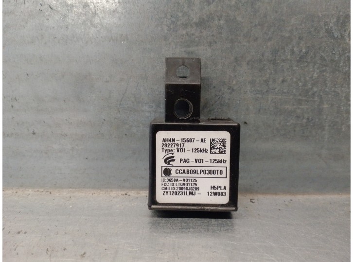 Recambio de conmutador de arranque para land rover evoque 2.2 td4 cat referencia OEM IAM 28227917 AH4N15607AE 