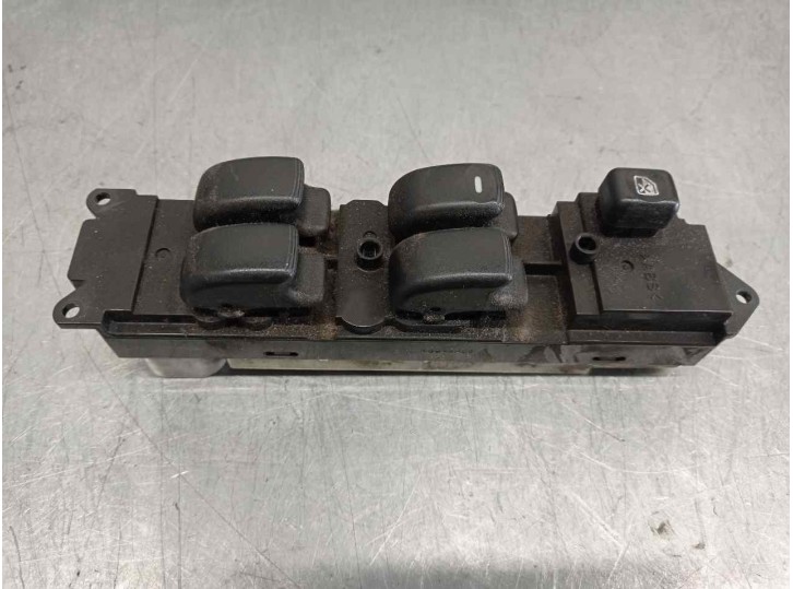 Replacement front left window lifter switch for mitsubishi space wagon (n80/n90) glx 4wd OEM IAM reference MB793673 MB793