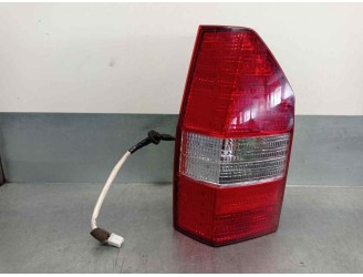 Recambio de piloto trasero derecho para mitsubishi space wagon (n80/n90) glx 4wd referencia OEM IAM MR465608  5 PUERTAS