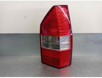 Recambio de piloto trasero izquierdo para mitsubishi space wagon (n80/n90) glx 4wd referencia OEM IAM MR465607  5 PUERTAS