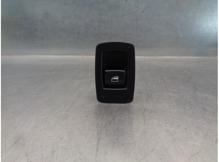 Recambio de mando elevalunas trasero derecho para bmw serie 5 berlina (e60) 2.0 16v diesel referencia OEM IAM 9113773 