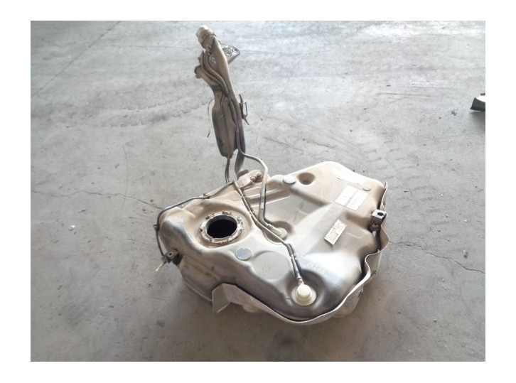 Recambio de deposito combustible para volkswagen scirocco (138) r-line bmt referencia OEM IAM 1Q0201021DF 1Q0201085M 