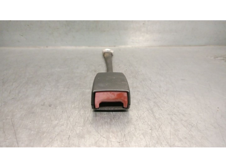 Recambio de enganche cinturon para citroën jumper ii furgoneta 2.2 hdi 130 referencia OEM IAM 620162800A  