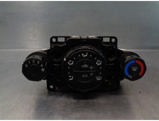Recambio de mando calefaccion / aire acondicionado para ford fiesta (cb1) 1.4 tdci cat referencia OEM IAM 8A6118549 8A6919980 