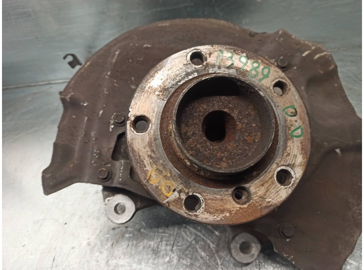Recambio de mangueta delantera derecha para bmw serie 5 berlina (e60) 2.0 16v diesel referencia OEM IAM 6760954 