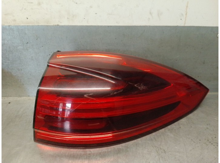 Replacement rear right light for Porsche Cayenne (92A) 4.2 S diesel OEM IAM reference 7P5945208G 95863106200 