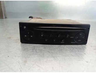 Recambio de sistema audio / radio cd para renault mascott 3.0 diesel referencia OEM IAM 8200354522 