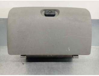 Recambio de guantera para renault mascott 3.0 diesel referencia OEM IAM 8200189021 