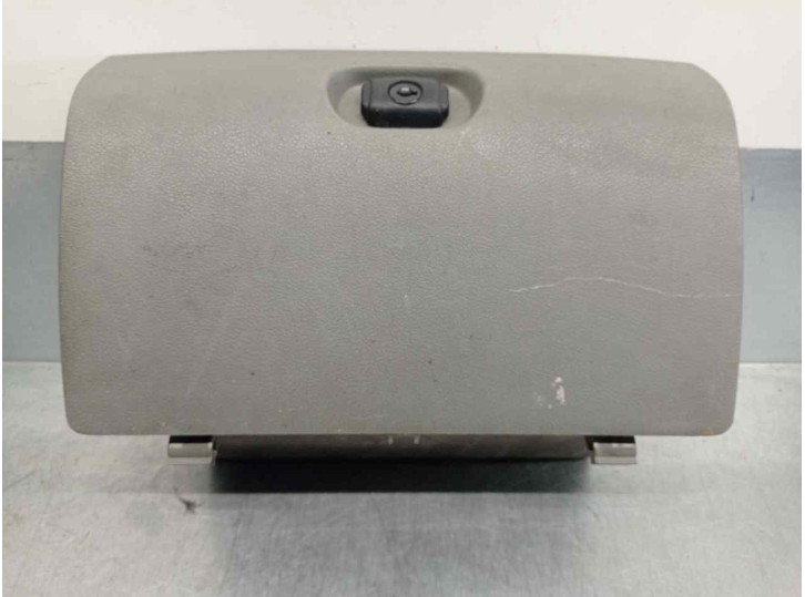 Replacement glove box for Renault Mascott 3.0 Diesel OEM IAM reference 8200189021 