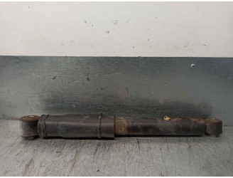 Recambio de amortiguador trasero derecho para opel vivaro 2.5 dti / cdti cat (g9u-730 / lj9) referencia OEM IAM 7701066495 03071